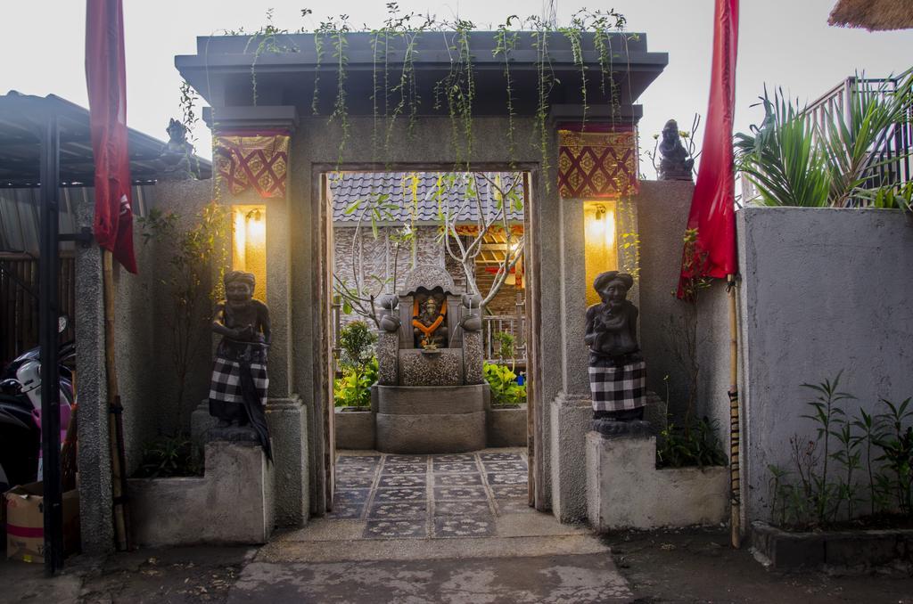 Kakiang Guesthouse นูซาเลมโบงัน ภายนอก รูปภาพ
