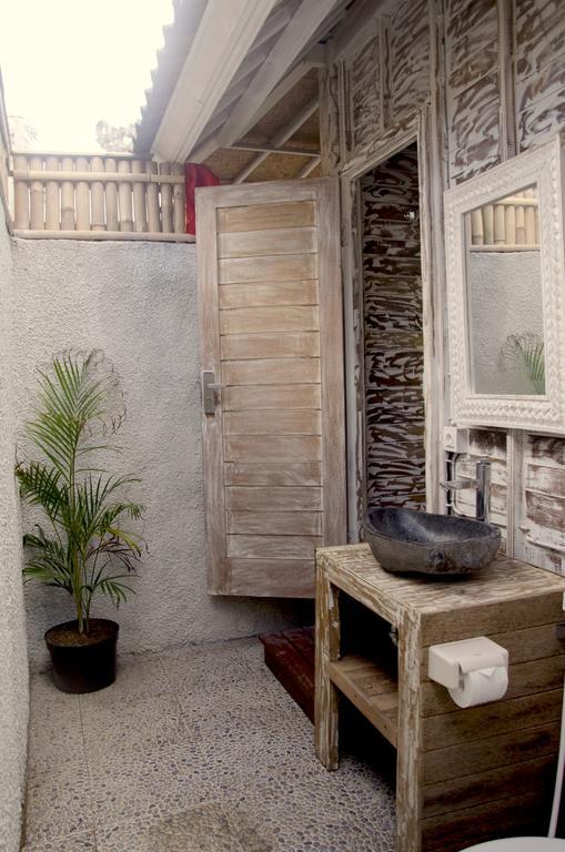 Kakiang Guesthouse นูซาเลมโบงัน ภายนอก รูปภาพ