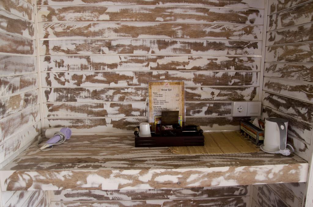 Kakiang Guesthouse นูซาเลมโบงัน ภายนอก รูปภาพ